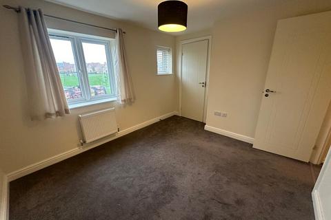 2 bedroom townhouse to rent, Highland Drive, Loughborough, LE11