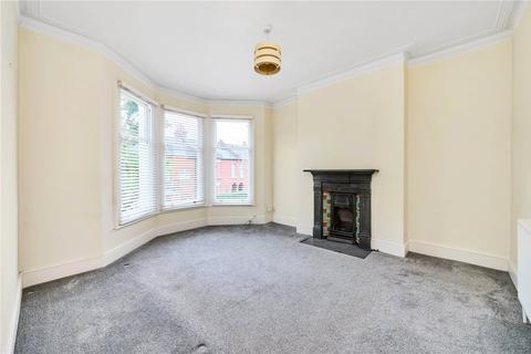 3 bedroom maisonette for sale, Haverhill Road, London, SW12