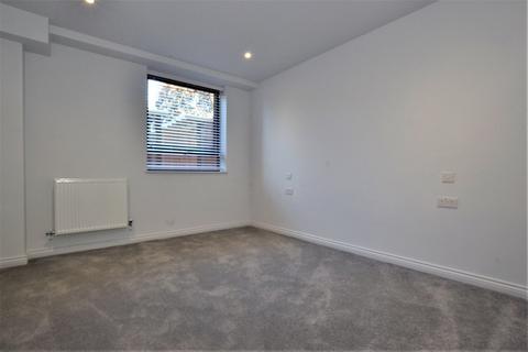 1 bedroom apartment to rent, Brighton Road, Purley CR8