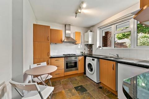 1 bedroom flat for sale, Brick Farm Close, West Hall Road, Kew, Richmond, Surrey TW9