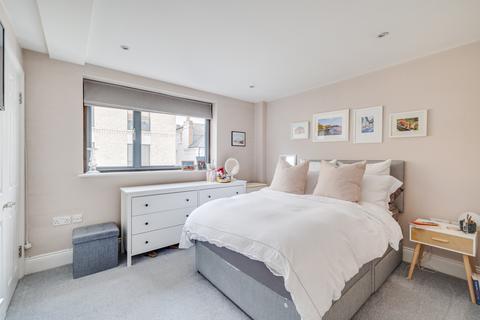 2 bedroom flat for sale, Wheatsheaf Terrace, Fulham, London