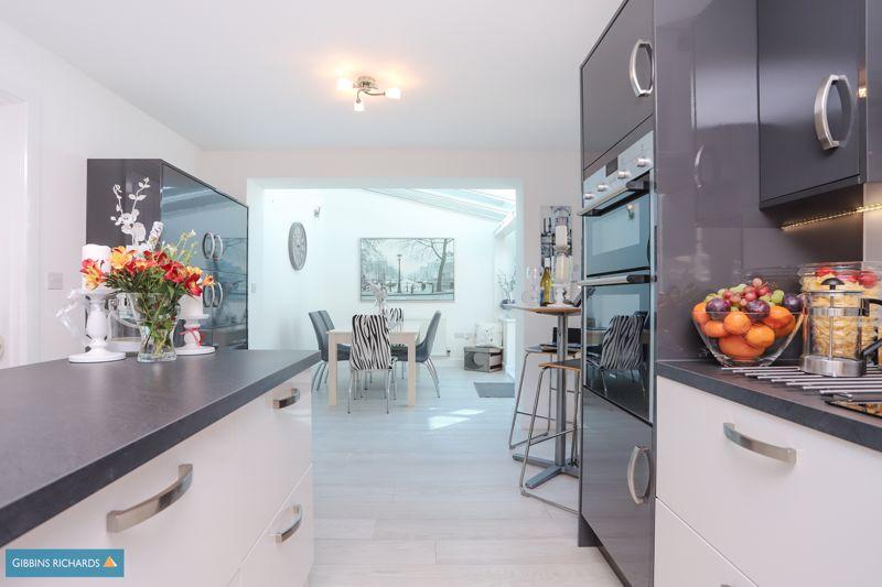 Kitchen/Dining Area