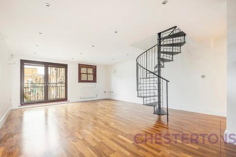 3 bedroom semi-detached house to rent, Three Colt Street, London