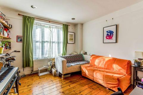 1 bedroom flat to rent, Chillingworth Road, Holloway, London, N7