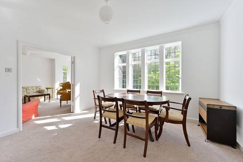 3 bedroom flat for sale, Kings Keep, Putney, London, SW15