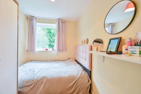 2 bedroom flat to rent, Bollo Bridge Road, South Acton, London, W3