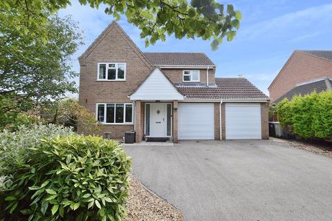 4 bedroom detached house for sale, 12 St Georges Drive, Woodhall Spa