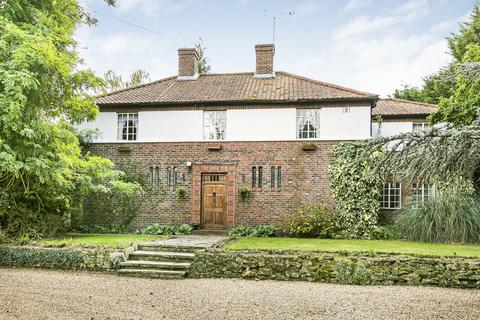 undefined, Lower Road, Fetcham