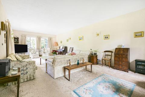 undefined, Lower Road, Fetcham