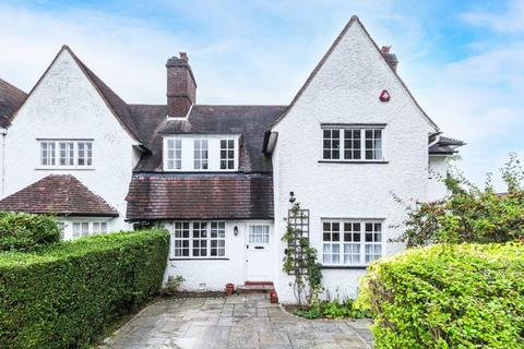 4 bedroom semi-detached house for sale, Bigwood Road, Hampstead Garden Suburb, NW11