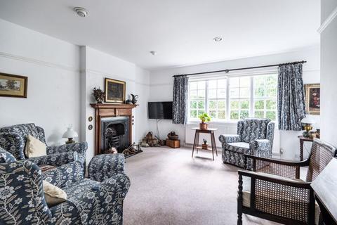 4 bedroom semi-detached house for sale, Bigwood Road, Hampstead Garden Suburb, NW11