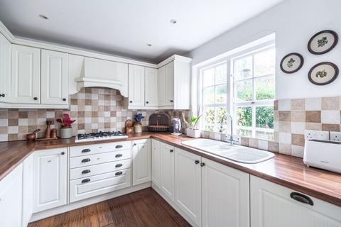 4 bedroom semi-detached house for sale, Bigwood Road, Hampstead Garden Suburb, NW11