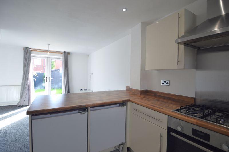 Kitchen / lounge