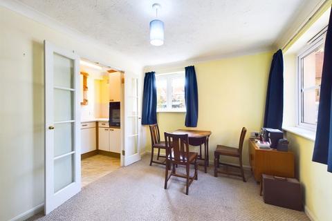 1 bedroom retirement property for sale, HILLCROFT COURT, CATERHAM ON THE HILL