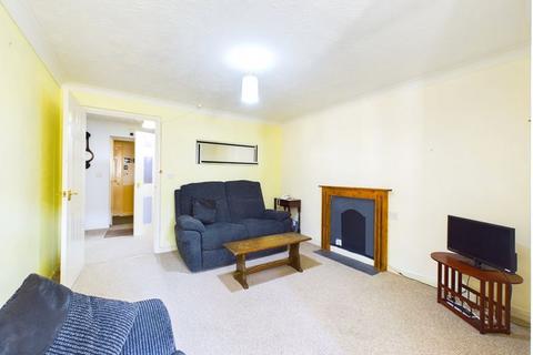 1 bedroom retirement property for sale, HILLCROFT COURT, CATERHAM ON THE HILL