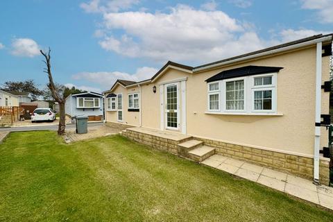 2 bedroom park home for sale, Cheveley Park, Grantham