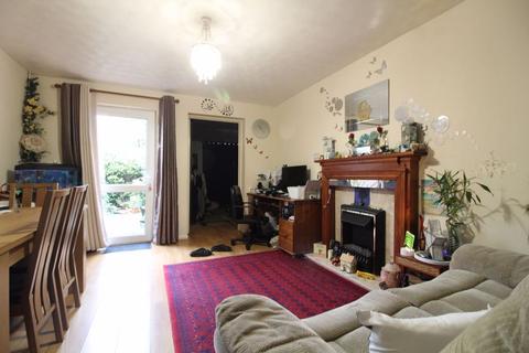 2 bedroom end of terrace house for sale, Springfield Road, Luton