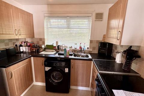 2 bedroom apartment for sale, Dunstanburgh Close, Washington NE38