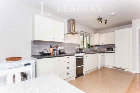 2 bedroom flat to rent, Glenalmond Avenue, Cambridge