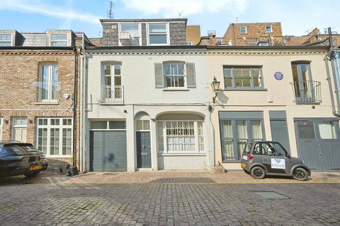 4 bedroom terraced house to rent, Petersham Mews, SW7