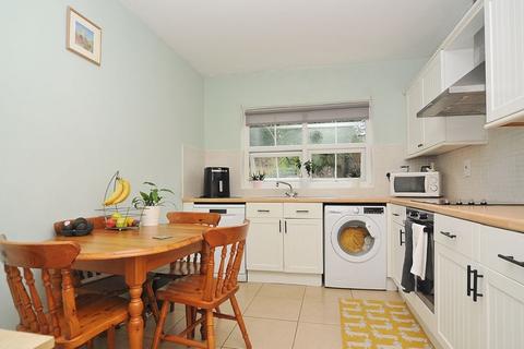 2 bedroom apartment for sale, Highfield Close, Plymouth. Two Double Bedroom First Floor Flat.