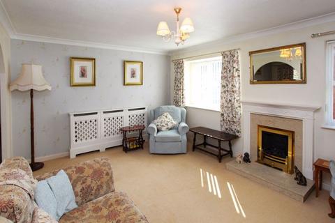 3 bedroom bungalow for sale, 11 Ainsdale Drive, Priorslee, Telford. TF2 9QJ