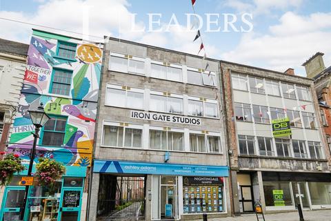 Studio to rent, Iron Gate, Derby