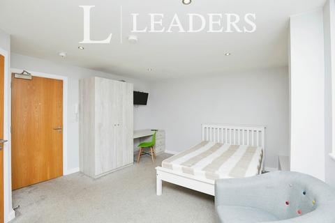 Studio to rent, Iron Gate, Derby