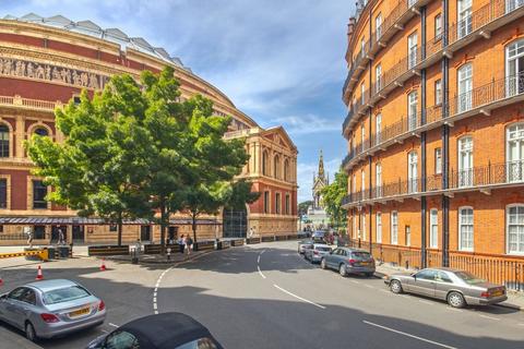 3 bedroom flat for sale, Prince Consort Road, London SW7