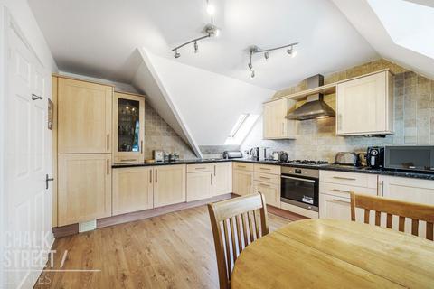 7, Queenside Court Mawney Road, Romford, RM7 7BG