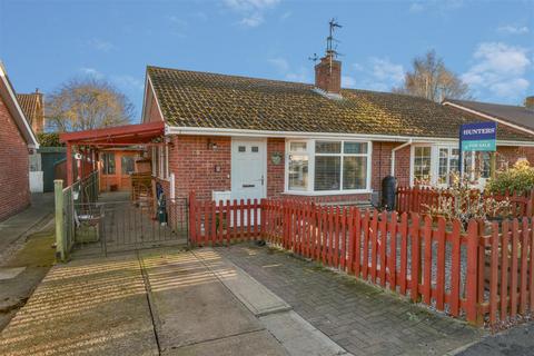 2 bedroom semi-detached bungalow for sale, Hambleton View, Tollerton, York