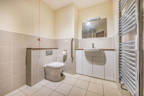 2 bedroom retirement property for sale, South Parade, Southsea