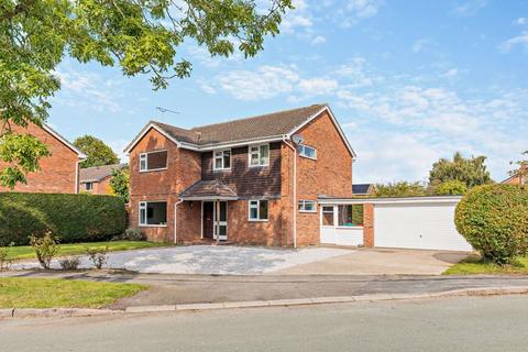 4 bedroom detached house for sale, Lime Tree Drive, Farndon CH3