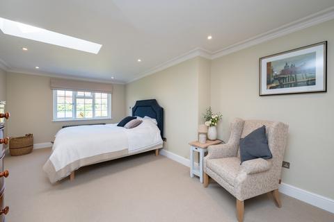 4 bedroom detached house for sale, Charts Close, Cranleigh, Surrey