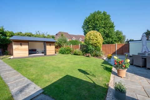 4 bedroom detached house for sale, Charts Close, Cranleigh, Surrey