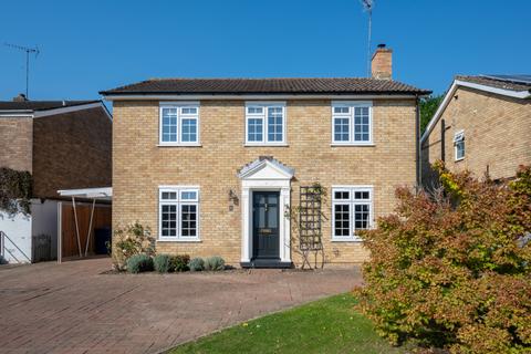 4 bedroom detached house for sale, Charts Close, Cranleigh, Surrey