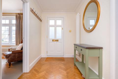 4 bedroom detached house for sale, Charts Close, Cranleigh, GU6