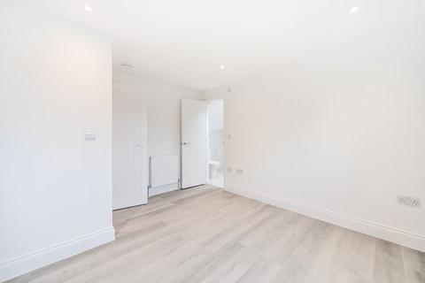 undefined, Coulsdon Road, Coulsdon CR5