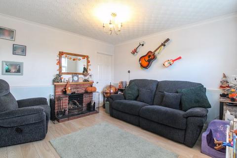 4 bedroom semi-detached house for sale, Bunyans Mead, Bedford MK42