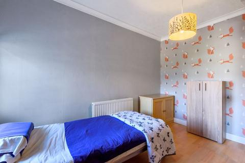 6 London Road, Stone, Dartford, DA2 6DJ