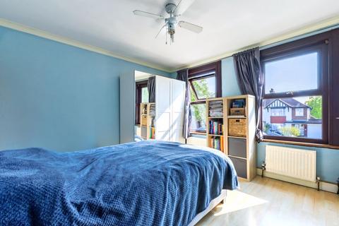 6 London Road, Stone, Dartford, DA2 6DJ