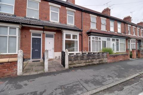 3 bedroom terraced house to rent, Mynors Street, Stafford ST16