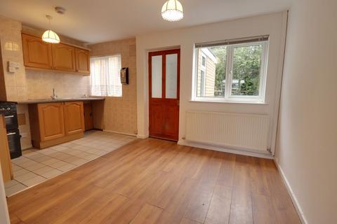 3 bedroom end of terrace house for sale, Wolverhampton Road, Stafford ST19