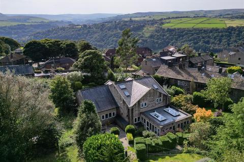 4 bedroom detached house for sale, Parrock Lane, Old Town, Hebden Bridge