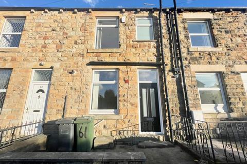 2 bedroom house to rent, Carlinghow Lane, , Batley