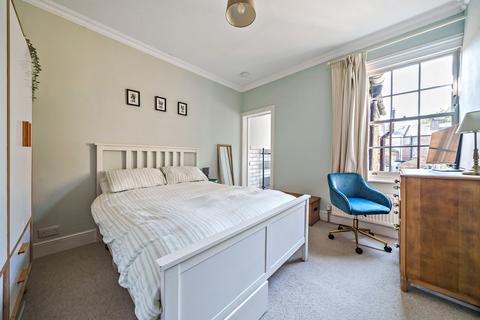 4 Sunbury Road, Eton, Windsor, SL4 6BA