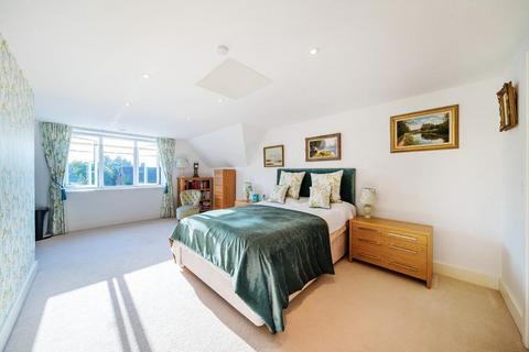 2 bedroom flat for sale, Limpsfield Road, Sanderstead, CR2 9LB