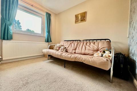 3 bedroom semi-detached house for sale, Holgate Drive, L & D Borders, Luton, Bedfordshire, LU4 0XB