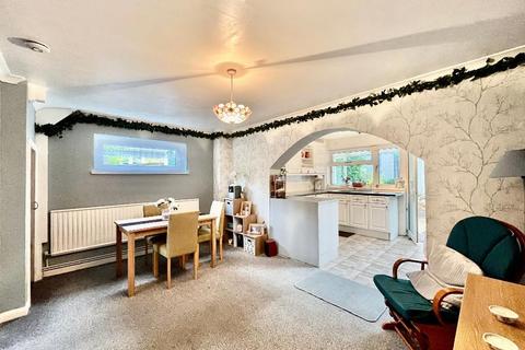 3 bedroom semi-detached house for sale, Holgate Drive, L & D Borders, Luton, Bedfordshire, LU4 0XB