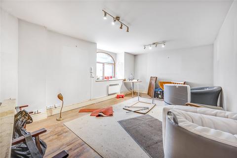 1 bedroom property for sale, London W8